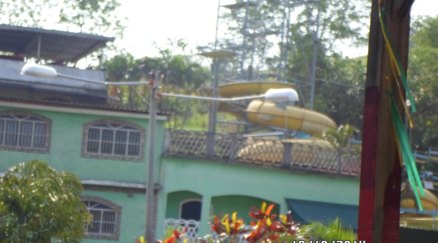 Um dos tobogãs