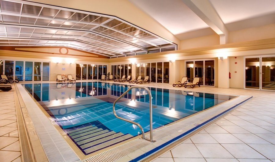 Indoor/Outdoor pool