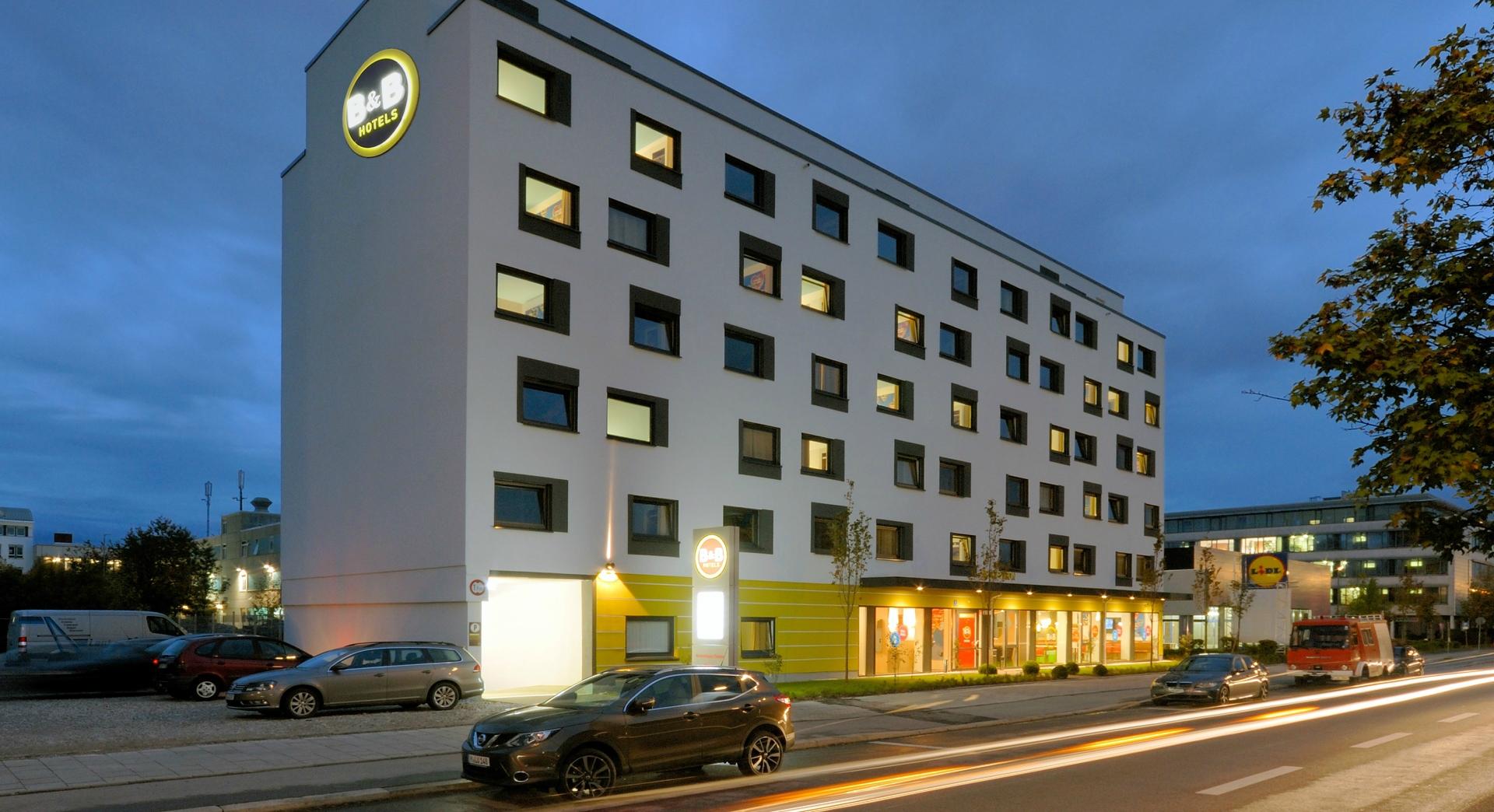 B&B HOTEL MUNCHEN CITY-WEST - Prices & Reviews (Munich, Germany)