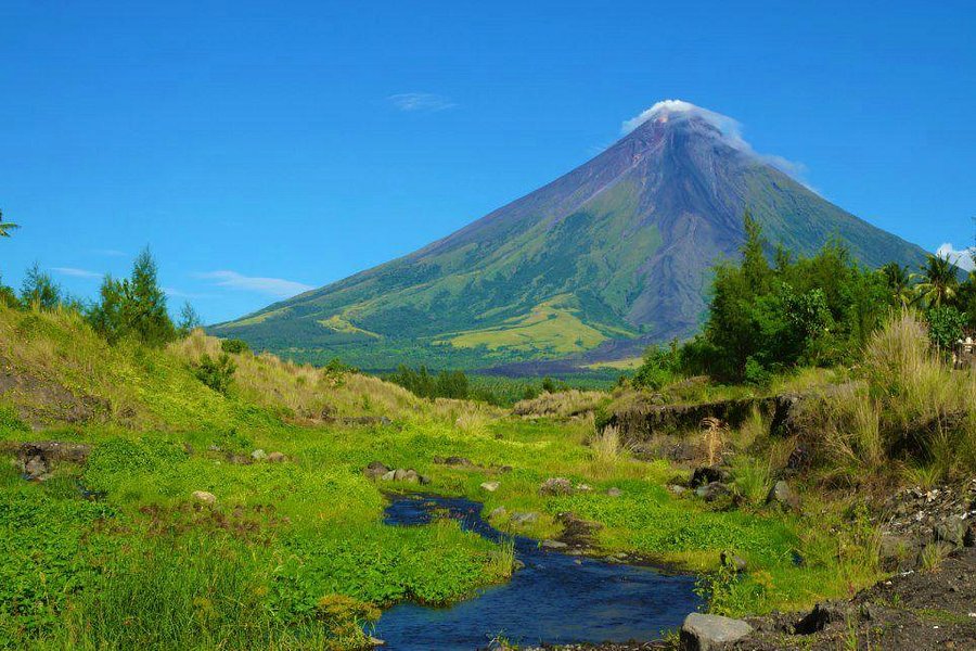 Mayon Volcano image