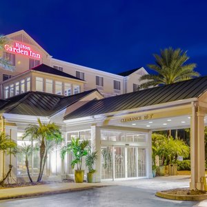 cheap hotels fort myers airport