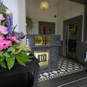Number 10 Hotel in Glasgow