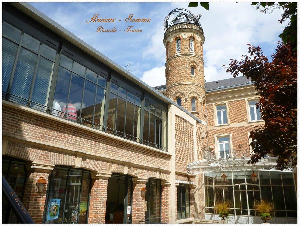 MUSEO JULES VERNE AMIENS FRANCIA