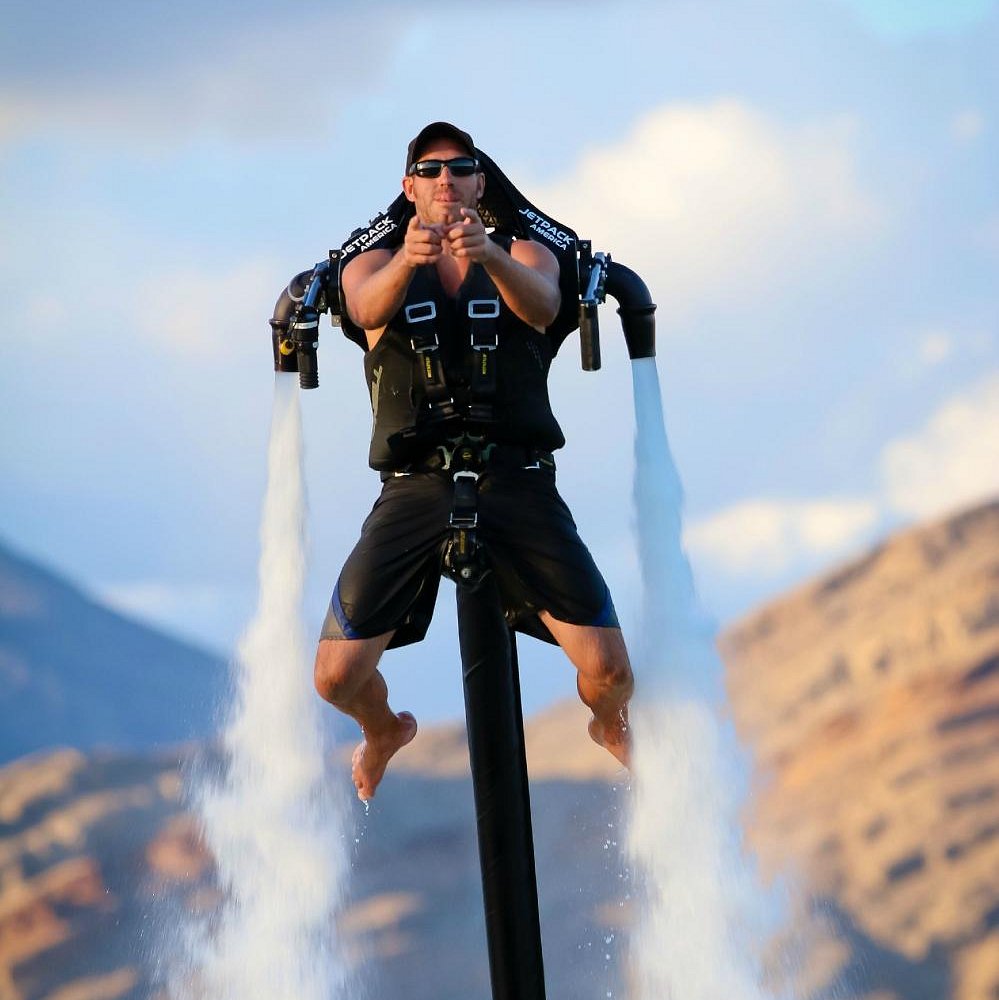 Джек пак. Реактивный ранец Jetpack. ДЖЕТПАК Дина Дарина. Джек пак в реальной жизни.