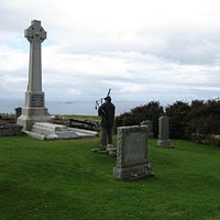 Piping at Flora's Grave