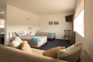 Room & Suite