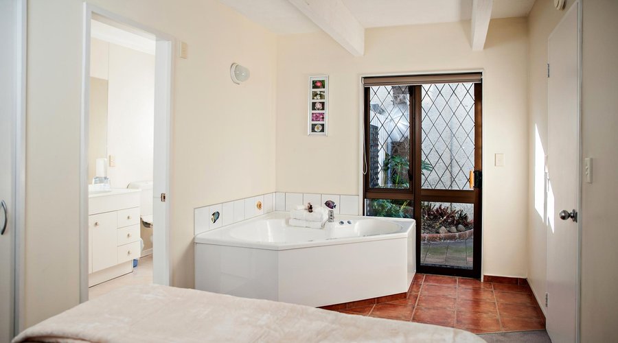 Downstairs Spa Unit and Courtyard