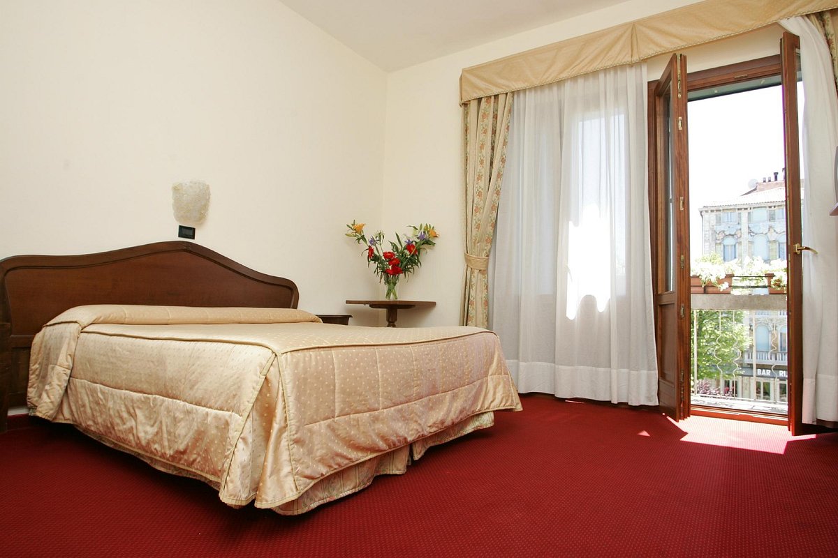 Италия Lido di Venezia Hotel Riviera. Hotel Amalfi Venezia.