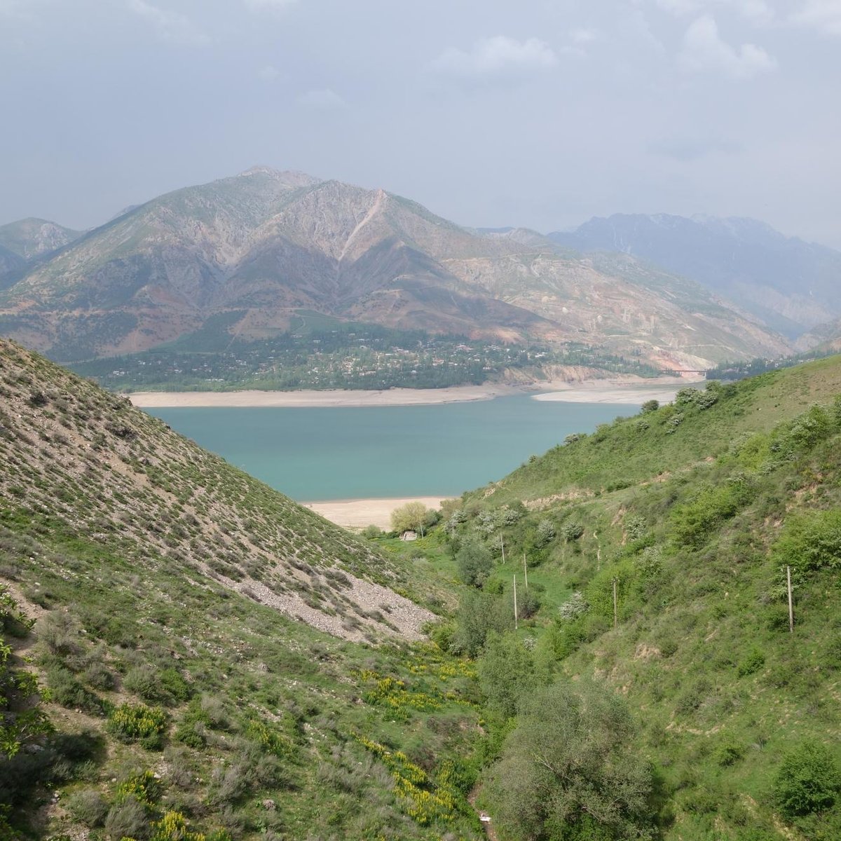 Чарвакское водохранилище фото в хорошем качестве