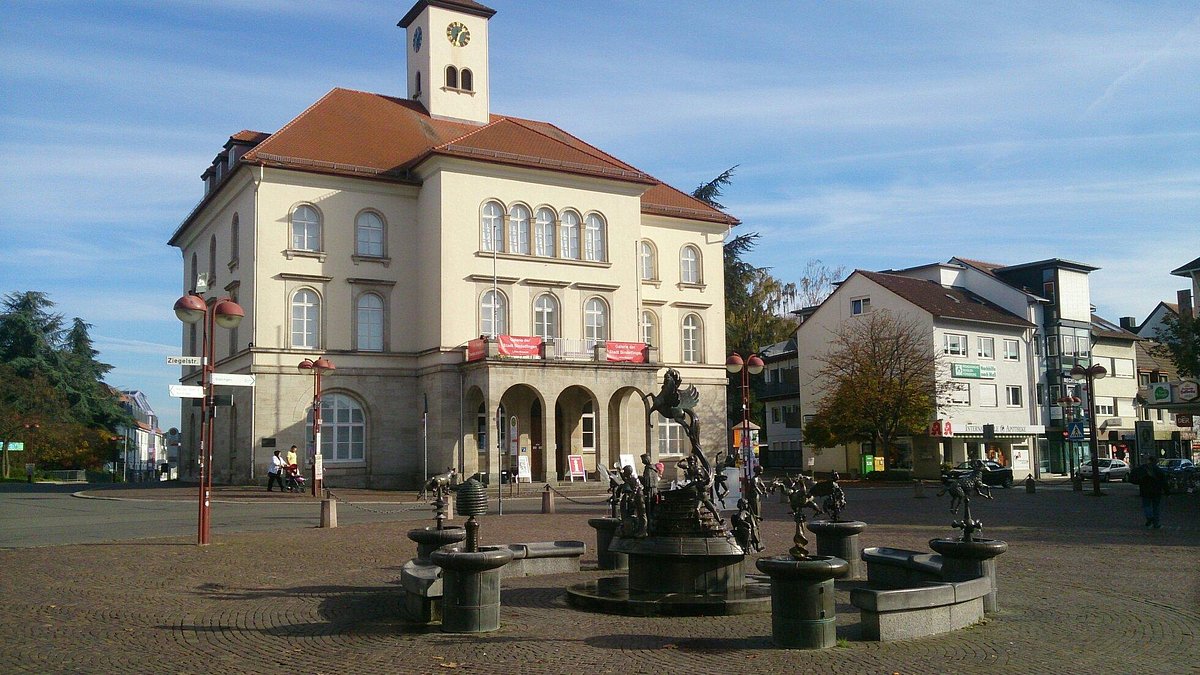 Friendship Fountain, Зиндельфинген: лучшие советы перед посещением -  Tripadvisor