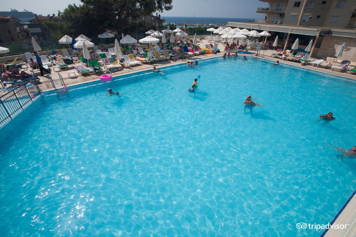 Goldenday Wings Hotel Pool: Pictures & Reviews - Tripadvisor