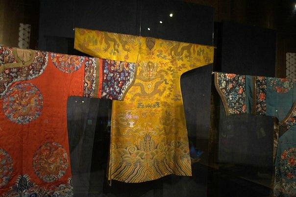 China National Silk Museum image