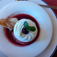 Dessert : vacherin cerise et meringue