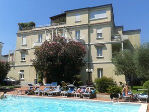 Piscina e spiaggia