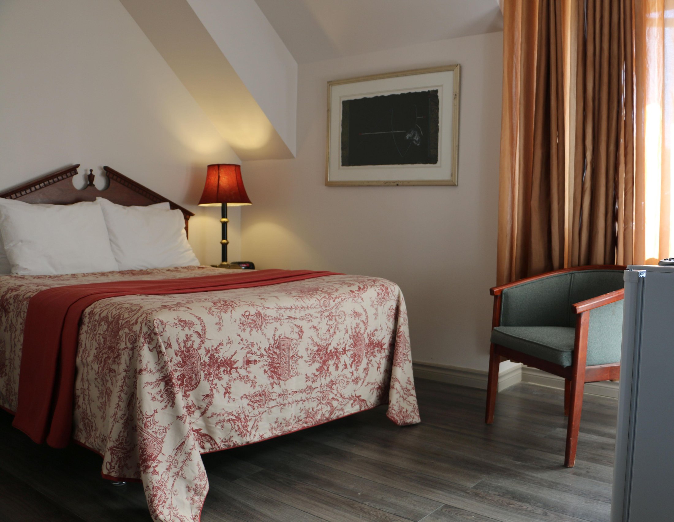 AUBERGE MANOIR VILLE-MARIE $112 ($̶1̶7̶4̶) - Updated 2024 Prices & Inn Reviews - Montreal, Quebec AUBERGE MANOIR VILLE-MARIE... 