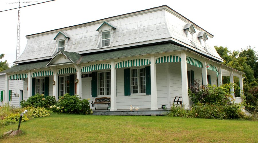 B&B