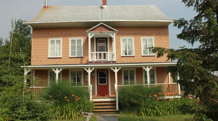 B&B