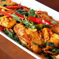 Stir-fried spicy seafood dish