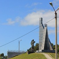 Монумент Скорбящая мать