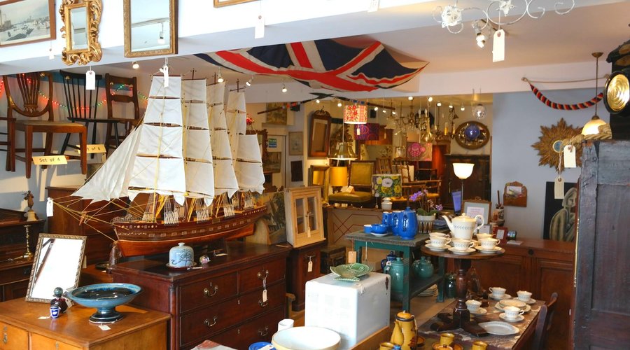 Gilt & Grain Oxford vintage and antique furniture & furnishing shop