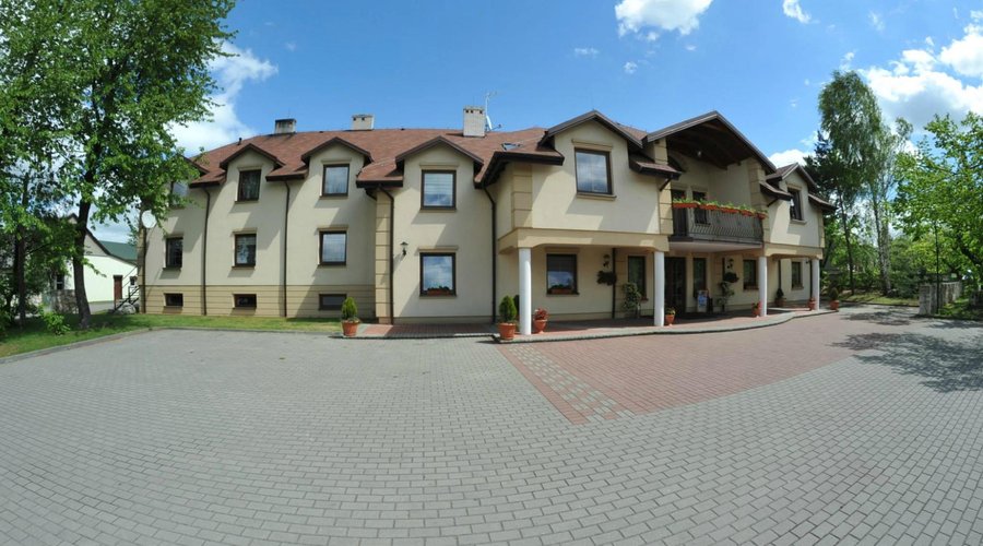 Front obiektu - cały
