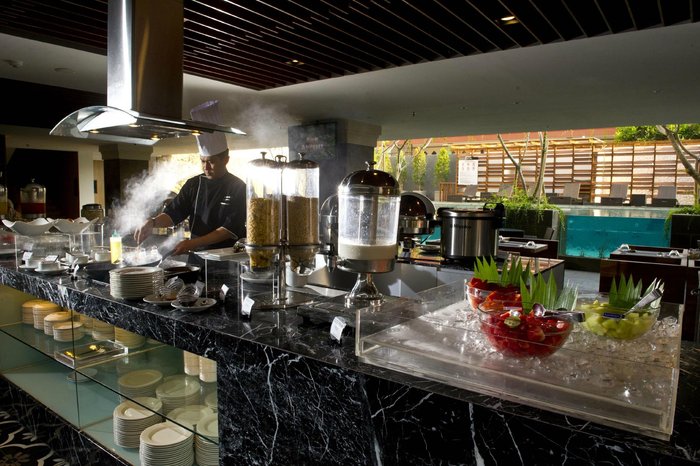 Grand Zuri Kuta Bali Bar or Lounge: Pictures & Reviews - Tripadvisor