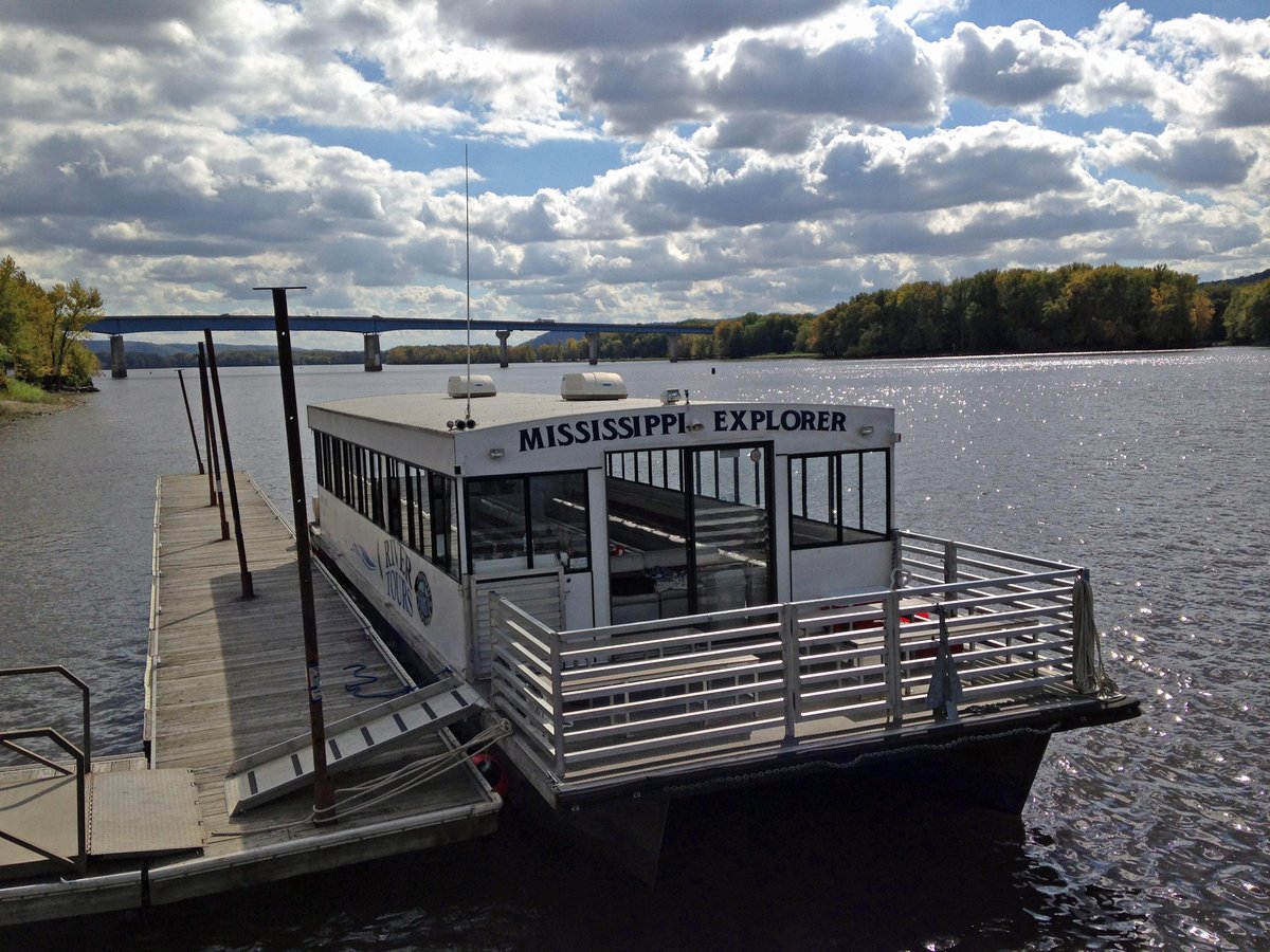 riverboat cruises prairie du chien