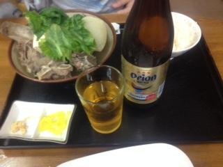 山盛りの「骨汁」