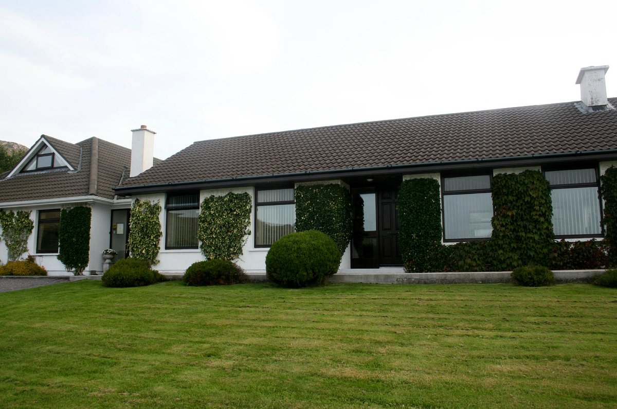 Derrynane Bay House, hotel in Caherdaniel