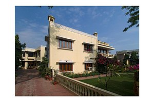 Dera Rawatsar in Jaipur, image may contain: Villa, Housing, Hotel, Resort