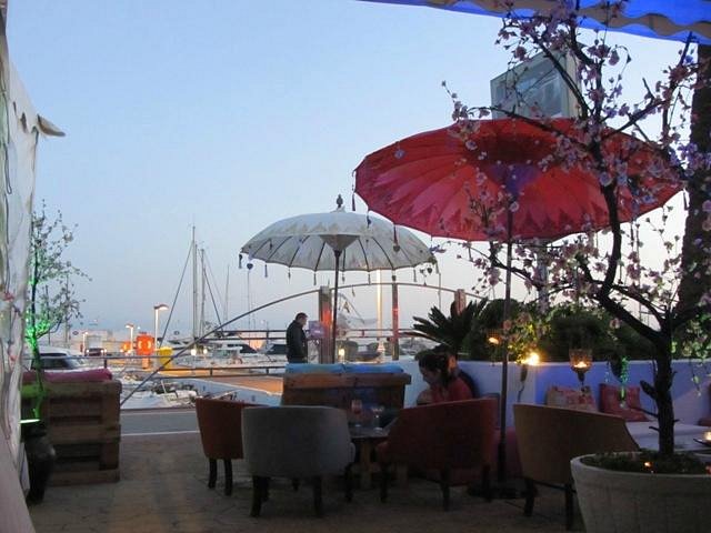 MANTRA • Lounge Restaurant Bar & Pool MANTRA • Lounge Restaurant Bar & Pool