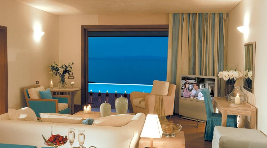 Sunset Suite with private Pool & Gym