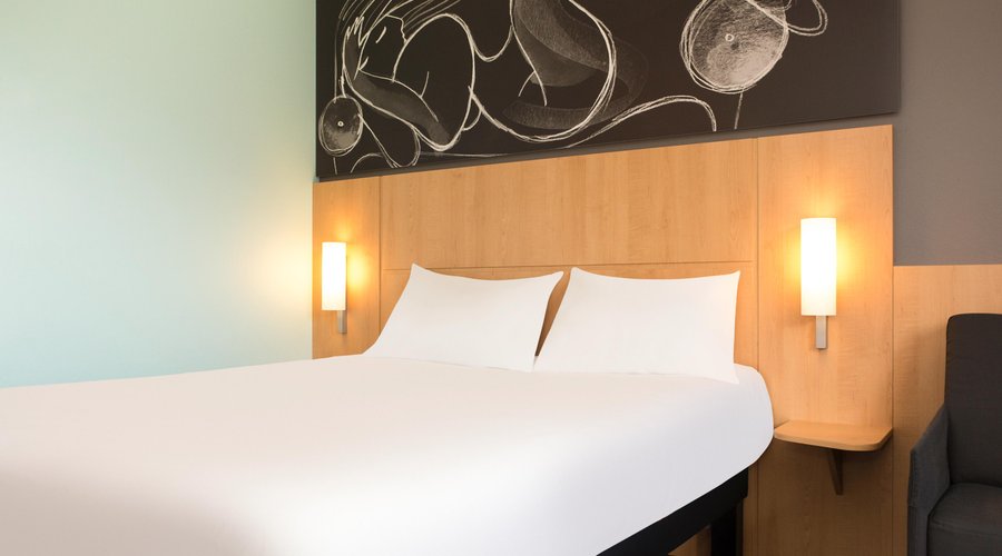 CHAMBRE 01
