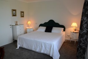Room & Suite