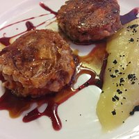 Nuestras manitas de cerdo, una delicia.