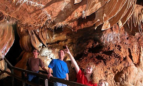 Talking Rocks Cavern Family Fun