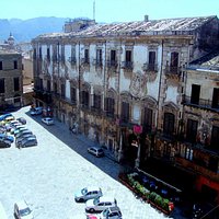 piano dei Bologna (piazza Bologni)
