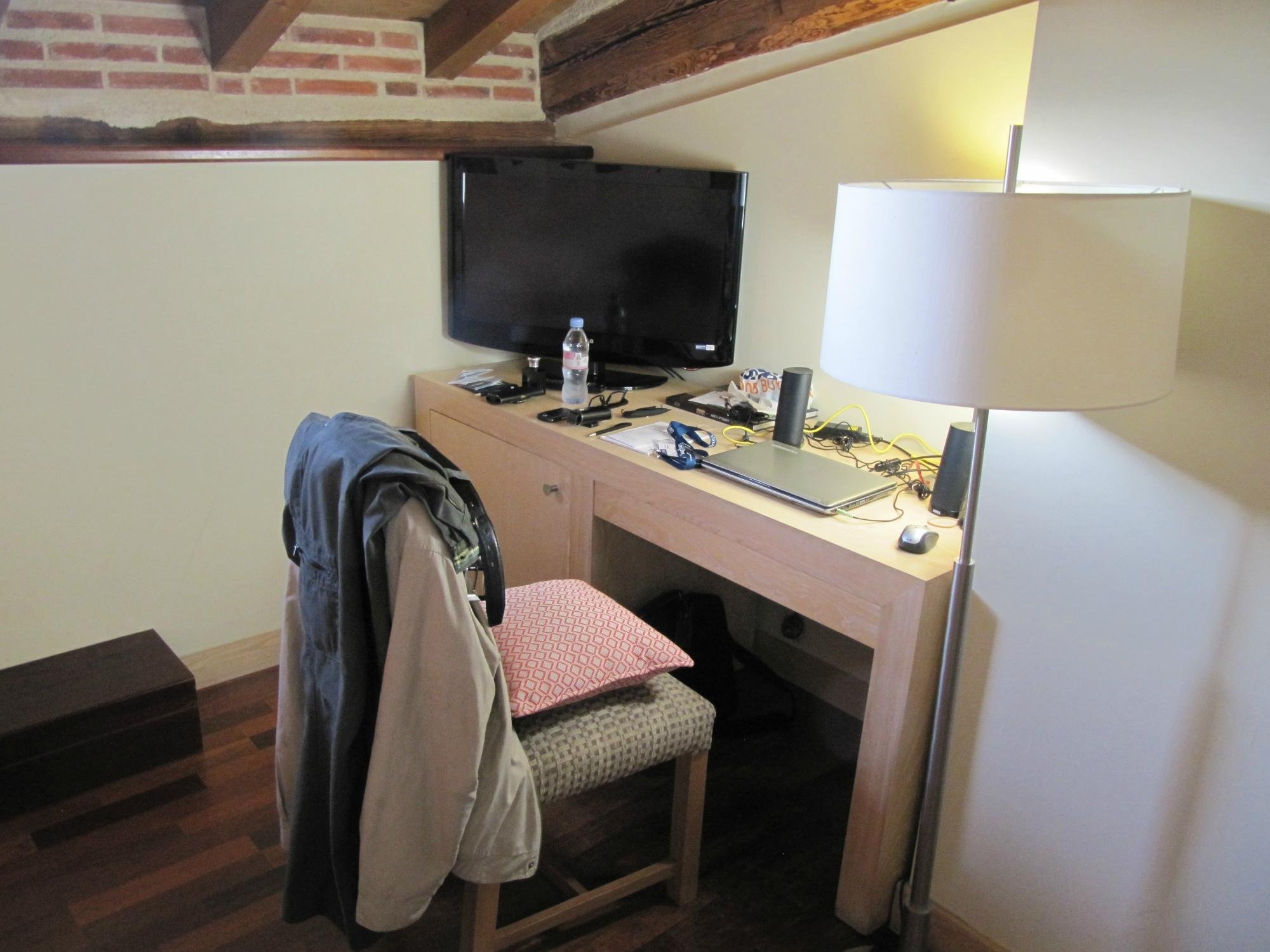 Hotel Izán Puerta de Gredos Tennis Court: Pictures & Reviews - Tripadvisor