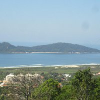 Vista lá de cima da ilha do Campeche