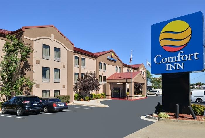 COMFORT INN & SUITES AT STONE MOUNTAIN $79 ($̶9̶3̶) - Prices & Hotel ...