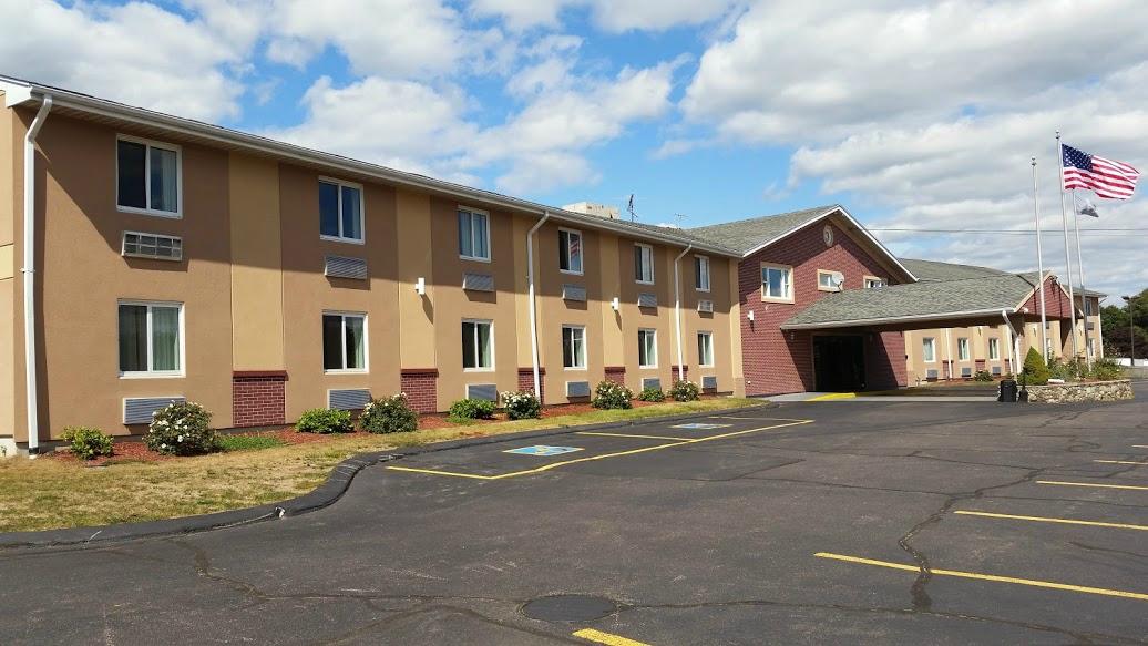 AMERICAS BEST VALUE INN FOXBORO $76 ($̶9̶9̶) - Prices and Motel Reviews image