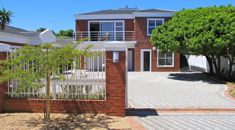 Lazy Days Apartments