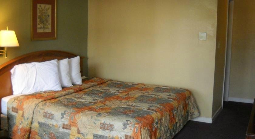 MIDTOWN MOTOR INN - Motel Reviews (Gastonia, NC)