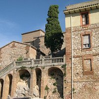 Vue de l'entrée du Monastère