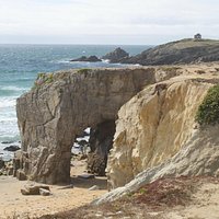 Arche de Port Blanc et pointe du Percho