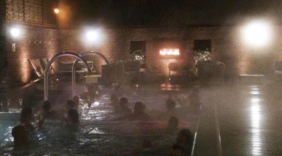Outside pool area in the evening rain... still relaxing!