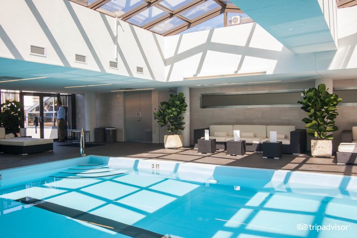 The Rittenhouse Hotel Pool: Pictures & Reviews - Tripadvisor