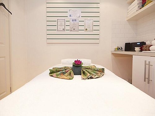 Shoulder Massage Therapy  Spa At The Montcalm Blog