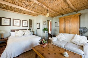 Room & Suite