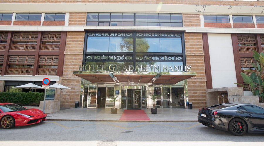 Entrance at the Gran Hotel Guadalpin Banus